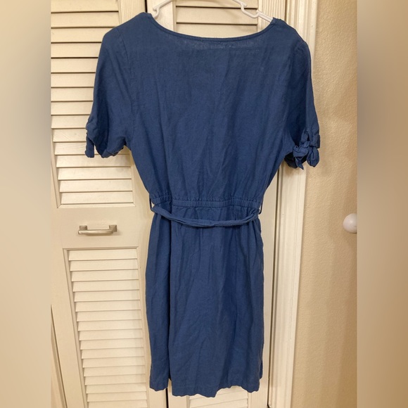 Buttoned Dress - Picture 2 of 6